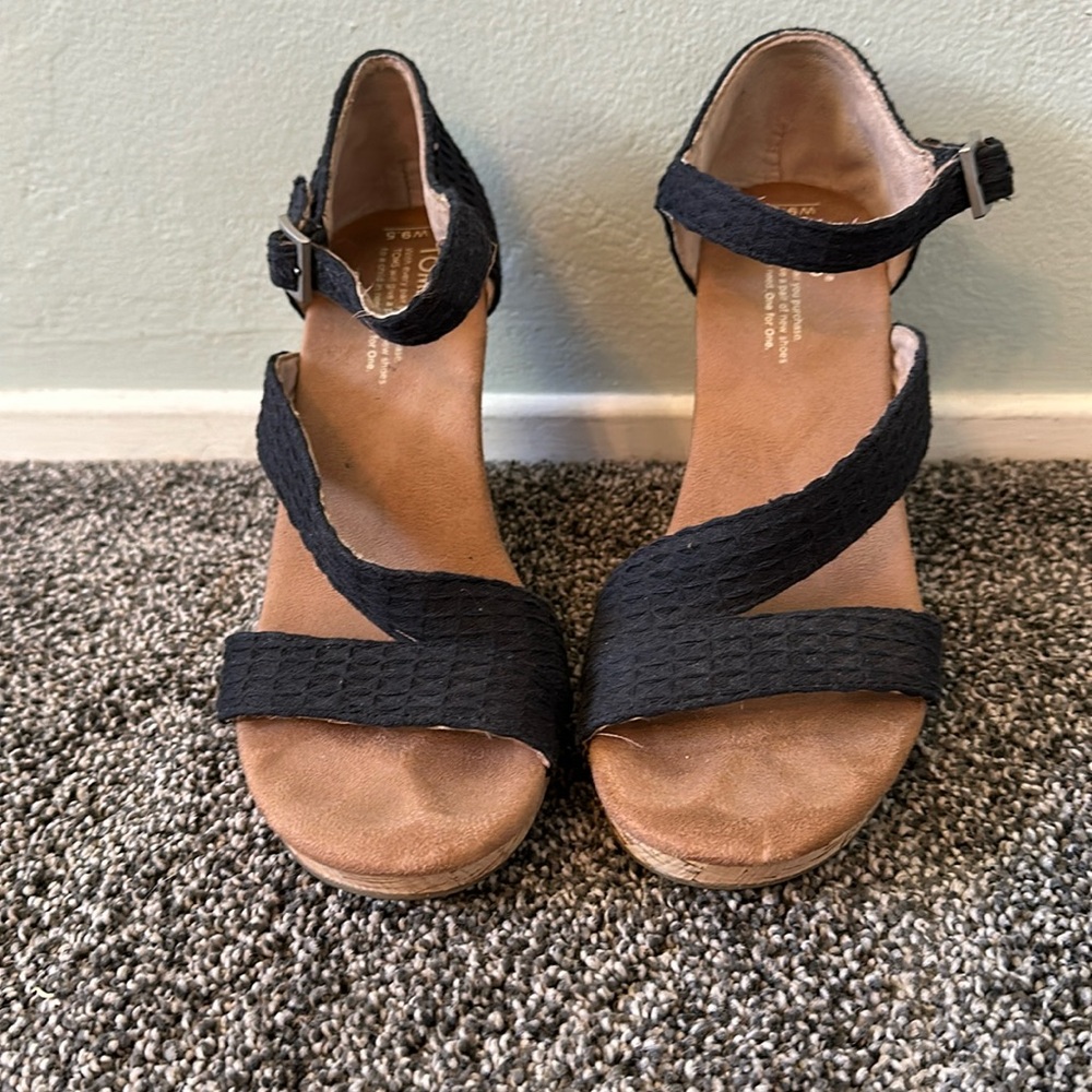 Tom’s Espadrille wedge sandals size W9.5
